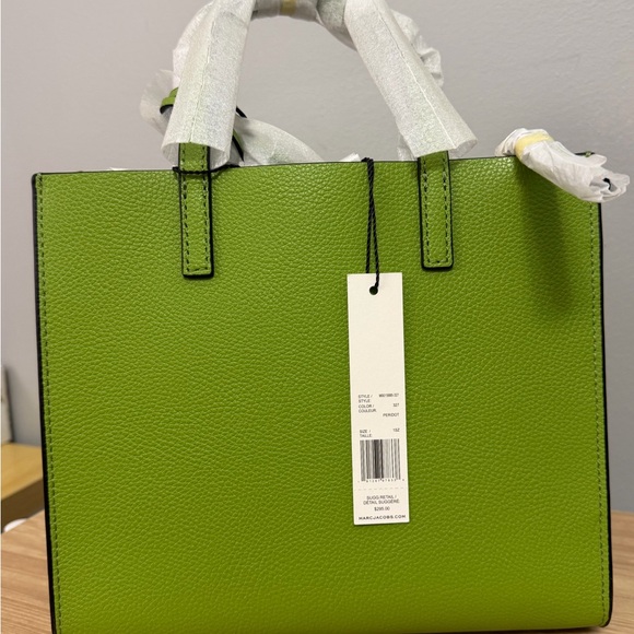 Marc Jacobs Green Pebbled Leather Tote Bag NWT
Easter Bag - Picture 3 of 15